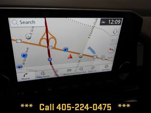 Used 2025 Nissan Pathfinder SL AWD/4WD image 35