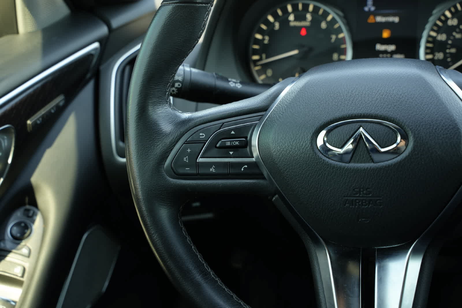 Used 2023 INFINITI Q50 Sensory RWD image 9