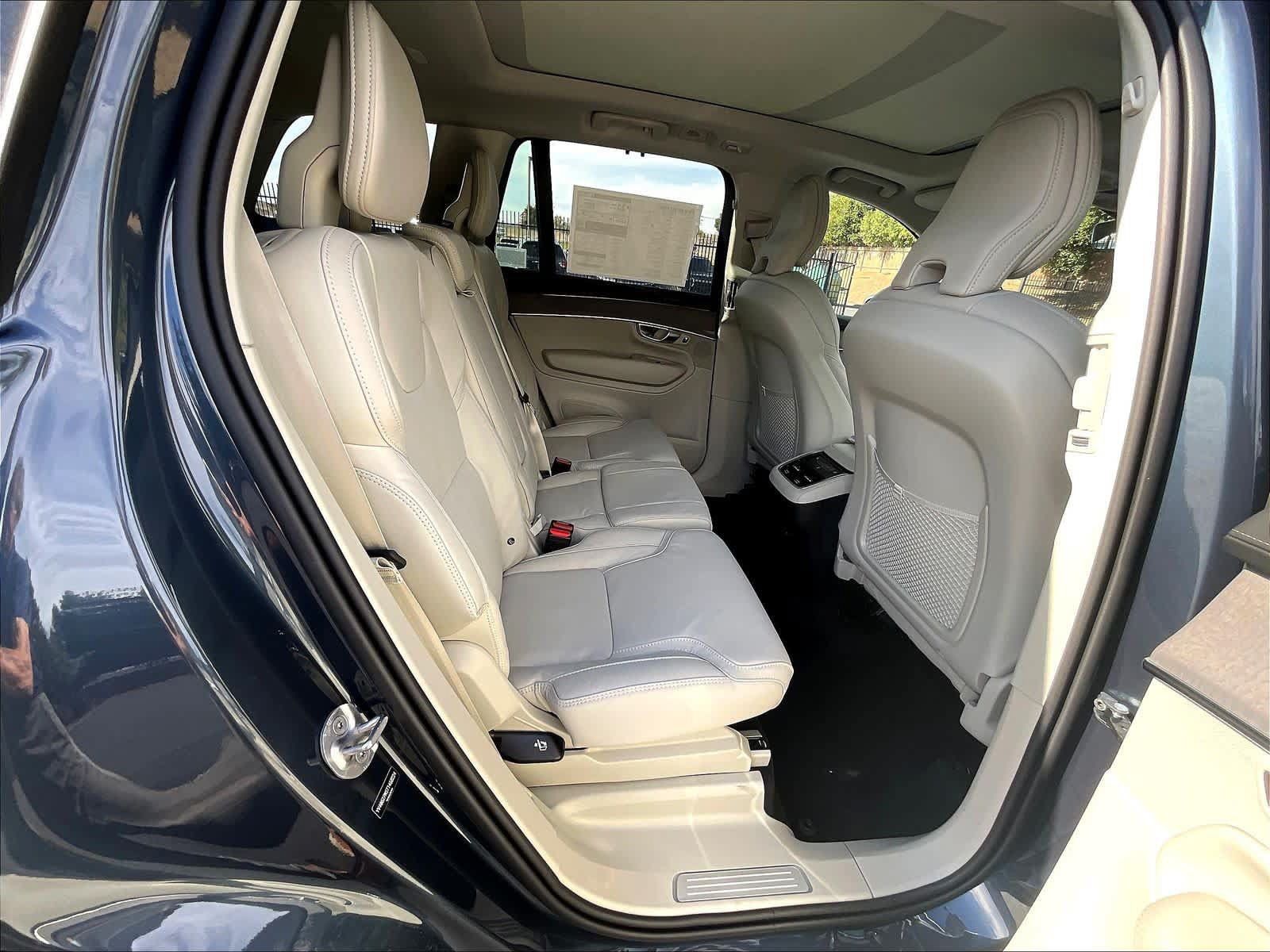 New 2026 Volvo XC90 B6 Ultra w/ Protection Package AWD/4WD image 27