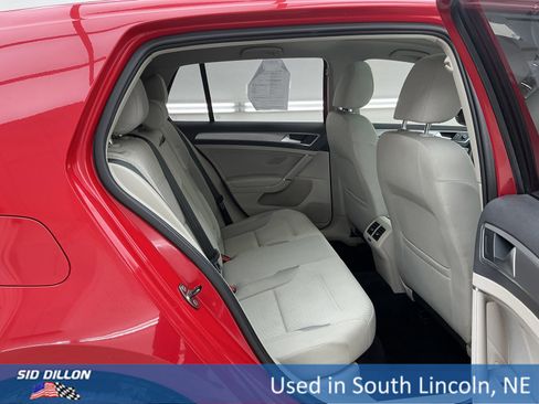 Used 2016 Volkswagen Golf SEL image 23