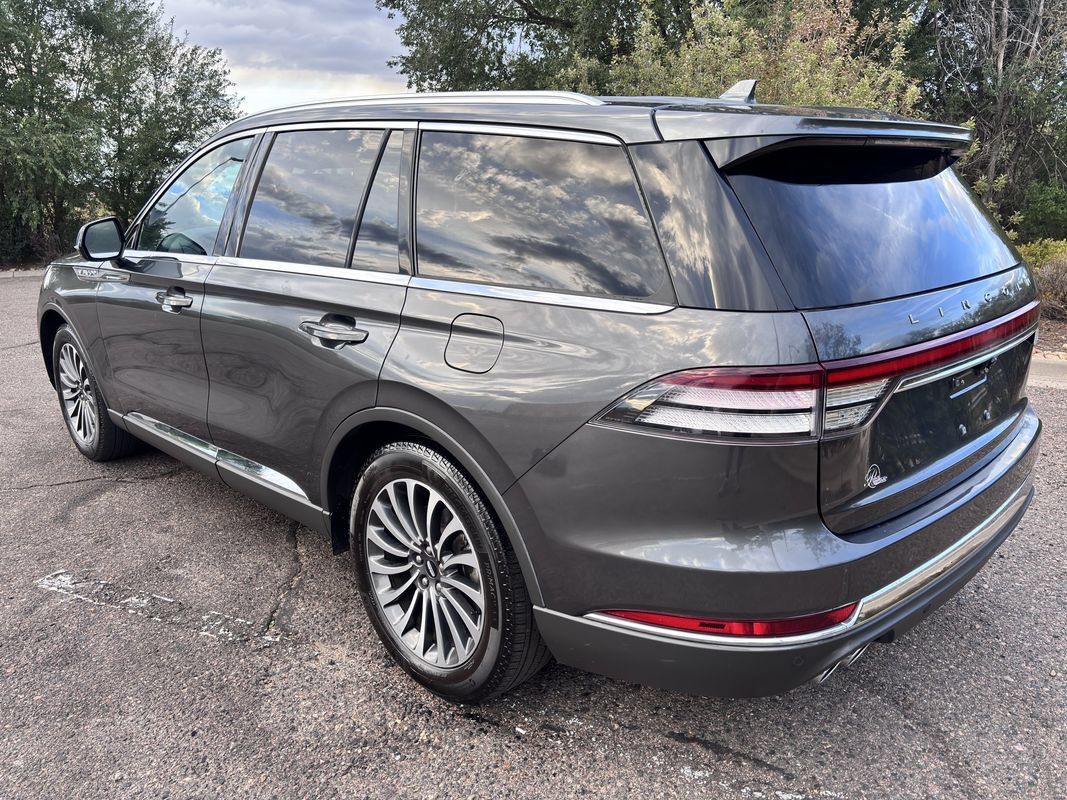 Used 2020 Lincoln Aviator Reserve RWD image 9