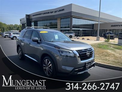 Used 2024 Nissan Pathfinder Platinum