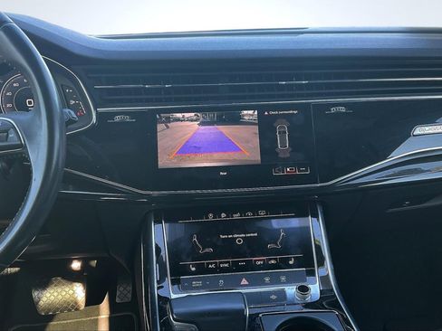 Used 2019 Audi Q8 Premium image 6