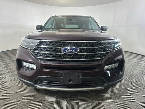 Used 2022 Ford Explorer XLT AWD/4WD image 7