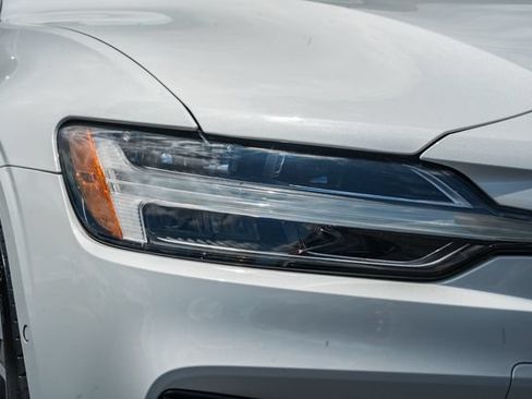Certified 2024 Volvo S60 B5 Plus AWD/4WD image 12