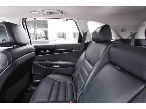 Used 2016 Kia Sorento SX FWD image 13