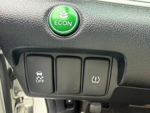 Used 2016 Honda CR-V EX image 18