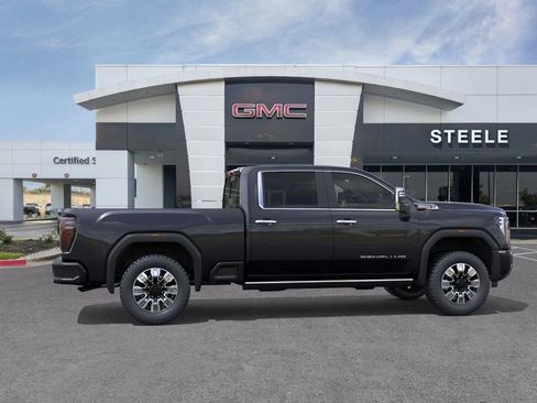 New 2026 GMC Sierra 2500 Denali w/ Denali Reserve Package image 5