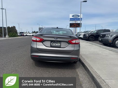 Used 2013 Ford Fusion SE image 7