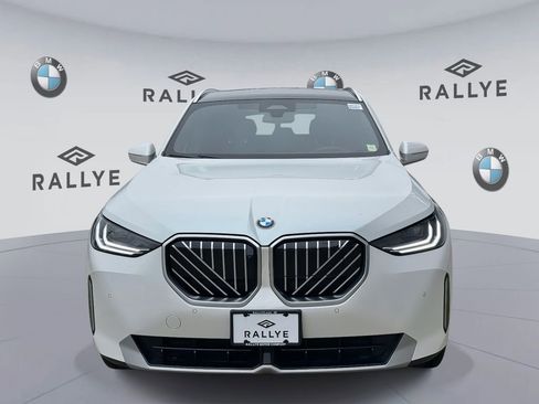 Certified 2025 BMW X3 xDrive30i AWD/4WD image 2