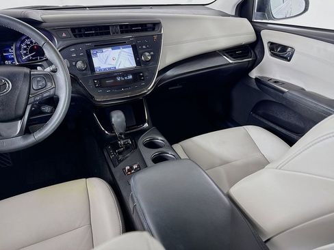 Used 2018 Toyota Avalon XLE Premium image 24