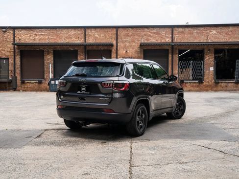 Used 2020 Jeep Compass Sport FWD image 2