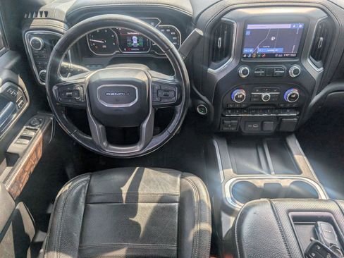 Used 2020 GMC Sierra 3500 Denali w/ Denali Ultimate Package AWD/4WD image 32