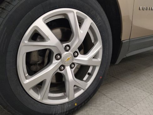 Used 2019 Chevrolet Equinox LT FWD image 31