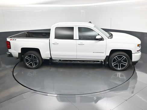 Used 2017 Chevrolet Silverado 1500 LT w/ LPO, Black Pack image 48
