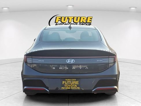 Used 2025 Hyundai Sonata SEL FWD image 6