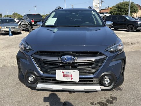 Certified 2025 Subaru Outback Touring XT AWD/4WD image 8