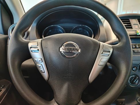 Used 2017 Nissan Versa SV FWD image 11