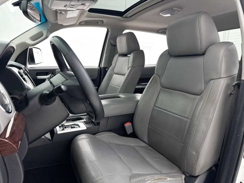 Used 2016 Toyota Tundra Limited w/ Limited Premium Package AWD/4WD image 20
