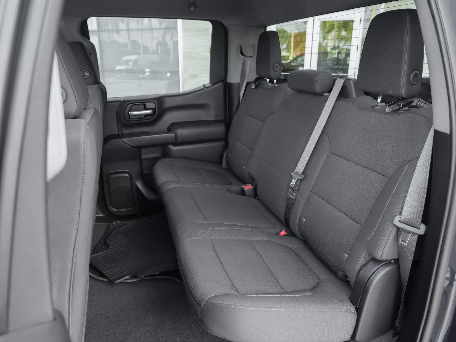 Used 2021 Chevrolet Silverado 1500 Custom w/ Safety Confidence Package RWD image 5