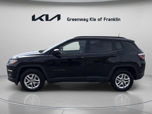 Used 2018 Jeep Compass Sport w/ Tech Group image 4