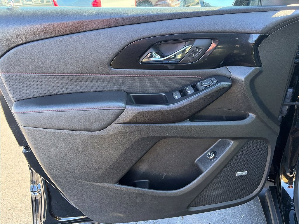 Used 2023 Chevrolet Traverse RS w/ LPO, Floor Liner Package AWD/4WD image 18