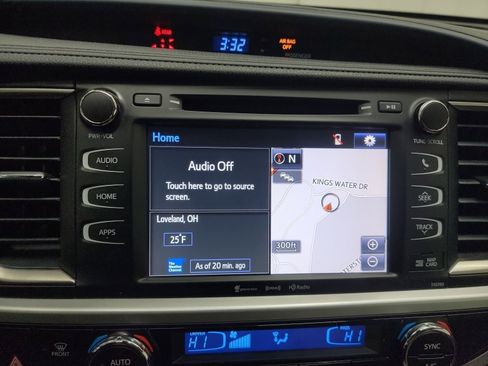 Used 2019 Toyota Highlander XLE image 22