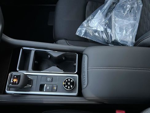 New 2026 Nissan Pathfinder SV image 34