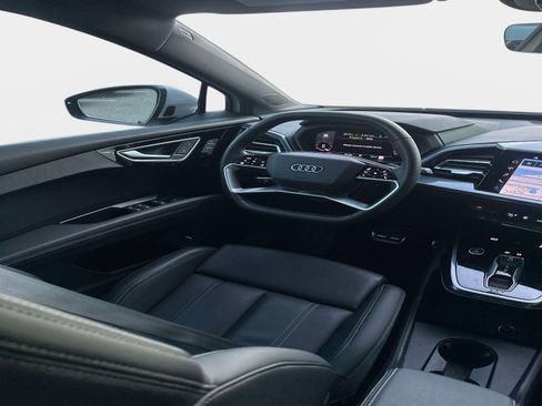 Used 2024 Audi Q4 e-tron Premium Plus image 10