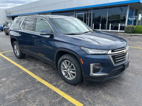 Used 2023 Chevrolet Traverse LT AWD/4WD image 2