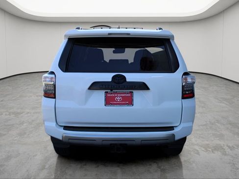 Certified 2024 Toyota 4Runner TRD Off-Road Premium w/ Off Road Premium Plus Package AWD/4WD image 4