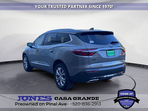 Used 2018 Buick Enclave Avenir w/ Avenir Technology Package image 3