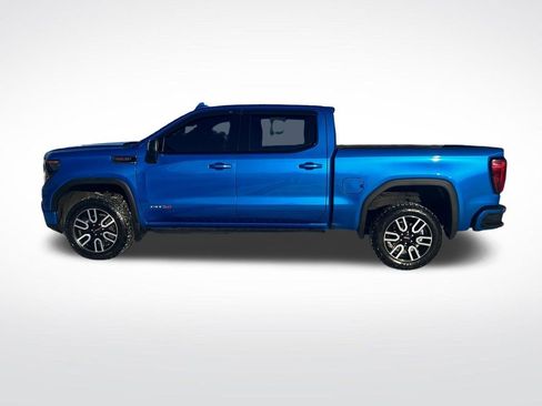 Used 2022 GMC Sierra 1500 AT4 w/ Sierra Safety Plus Package image 2