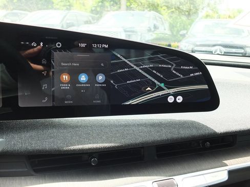 Used 2024 Lucid Air Touring AWD/4WD image 3