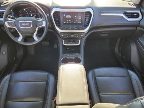 Used 2023 GMC Acadia SLT image 8