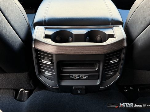 New 2026 RAM 2500 Laramie w/ Night Edition AWD/4WD image 29