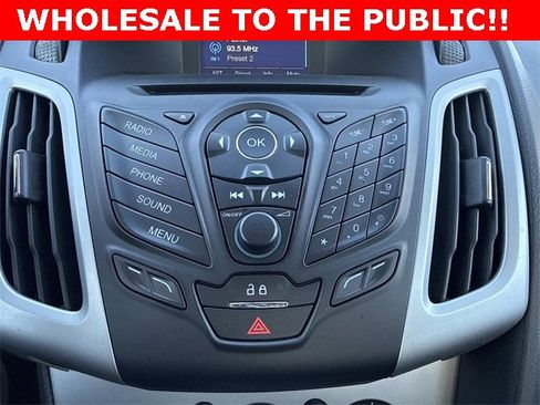 Used 2014 Ford Focus SE image 25