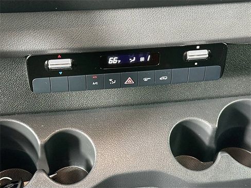 Used 2025 Mercedes-Benz Sprinter 2500 image 14