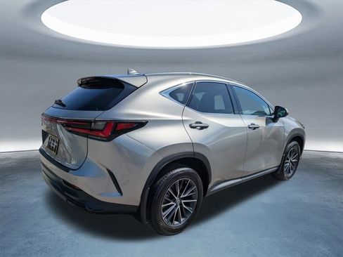 Used 2024 Lexus NX 250 FWD w/ Cold Area Package image 4