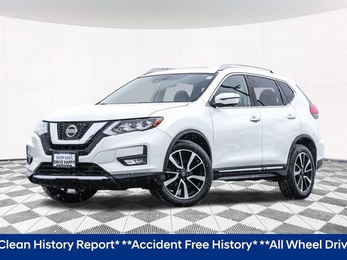 Used 2020 Nissan Rogue SL w/ Premium Package image 2