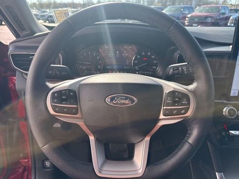 Used 2023 Ford Explorer Limited w/ Limited Technology Package image 20