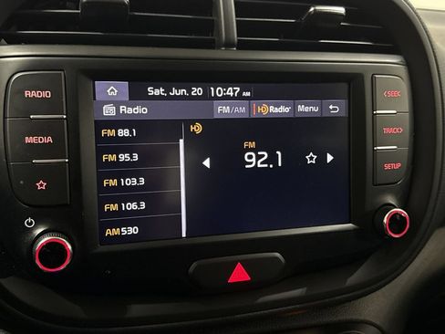 Used 2022 Kia Soul LX FWD image 14