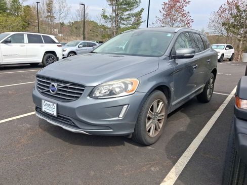 Used 2016 Volvo XC60 T6 w/ Proximity Package AWD/4WD image 2