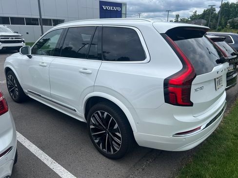 Used 2025 Volvo XC90 B6 Plus AWD/4WD image 5