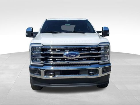 Used 2023 Ford F250 Lariat w/ Lariat Ultimate Package AWD/4WD image 2
