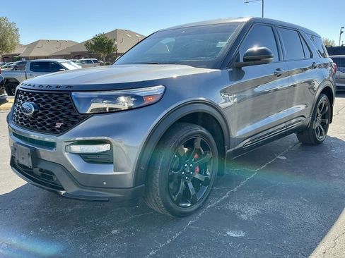 Used 2022 Ford Explorer ST w/ Equipment Group 401A image 7