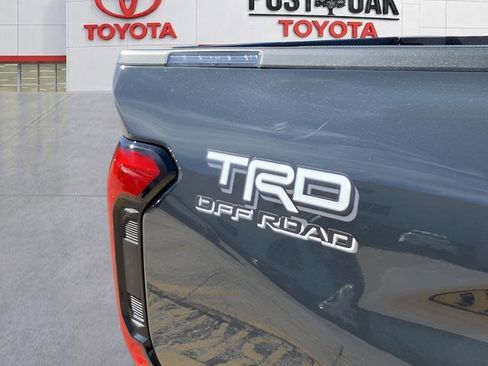 New 2026 Toyota Tacoma TRD Off-Road AWD/4WD image 12