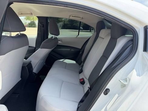 Used 2020 Toyota Corolla LE FWD image 24