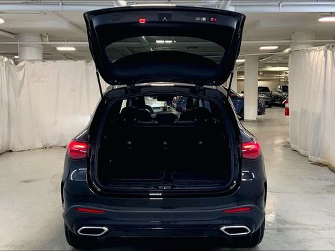 Used 2023 Mercedes-Benz GLC 300 4MATIC image 34