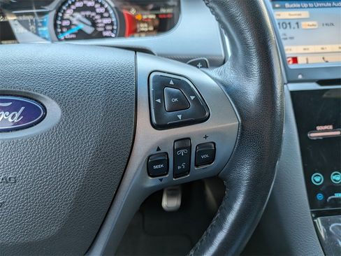 Used 2018 Ford Taurus SHO w/ Driver Assist Package image 17